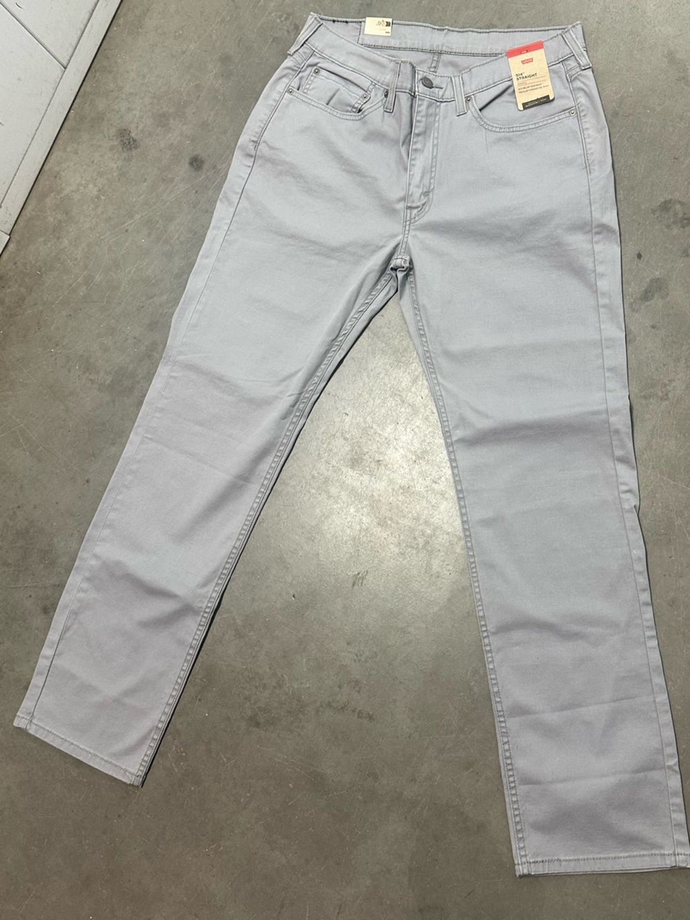 Levi's 514  Straight Jeans in Light Gray